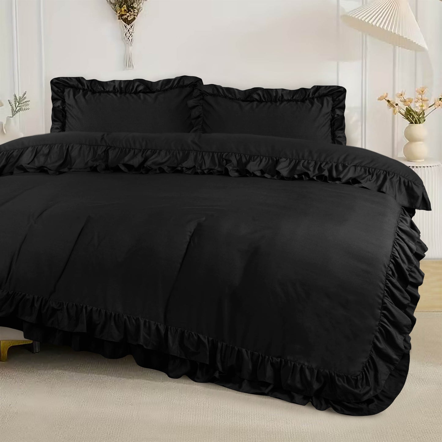 Ruffled Borders Duvet Cover Set