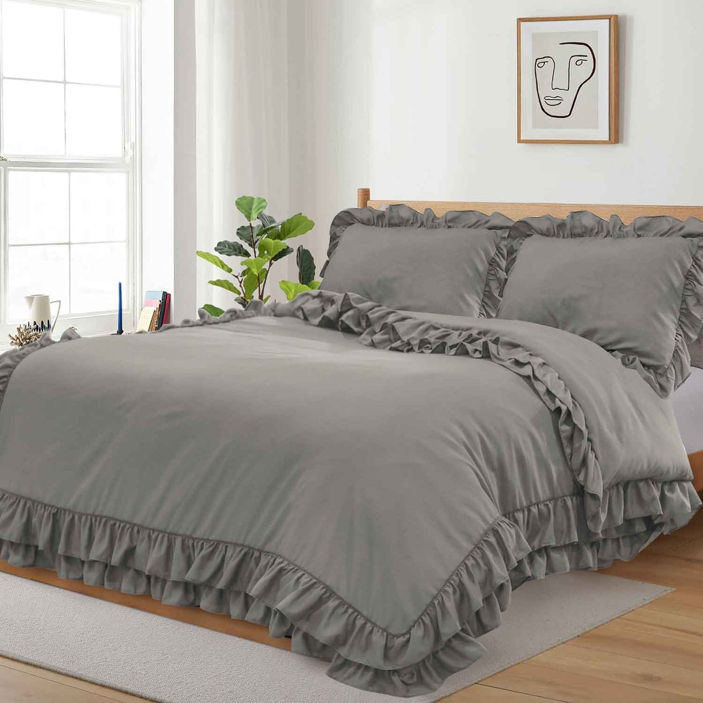 Ruffled Borders Duvet Cover Set