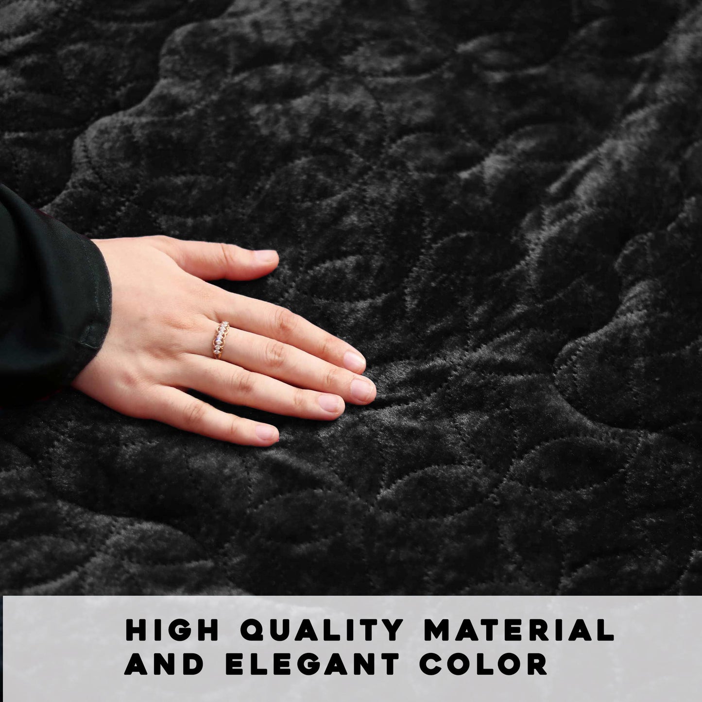 Luxury Crushed Velvet Rug Black