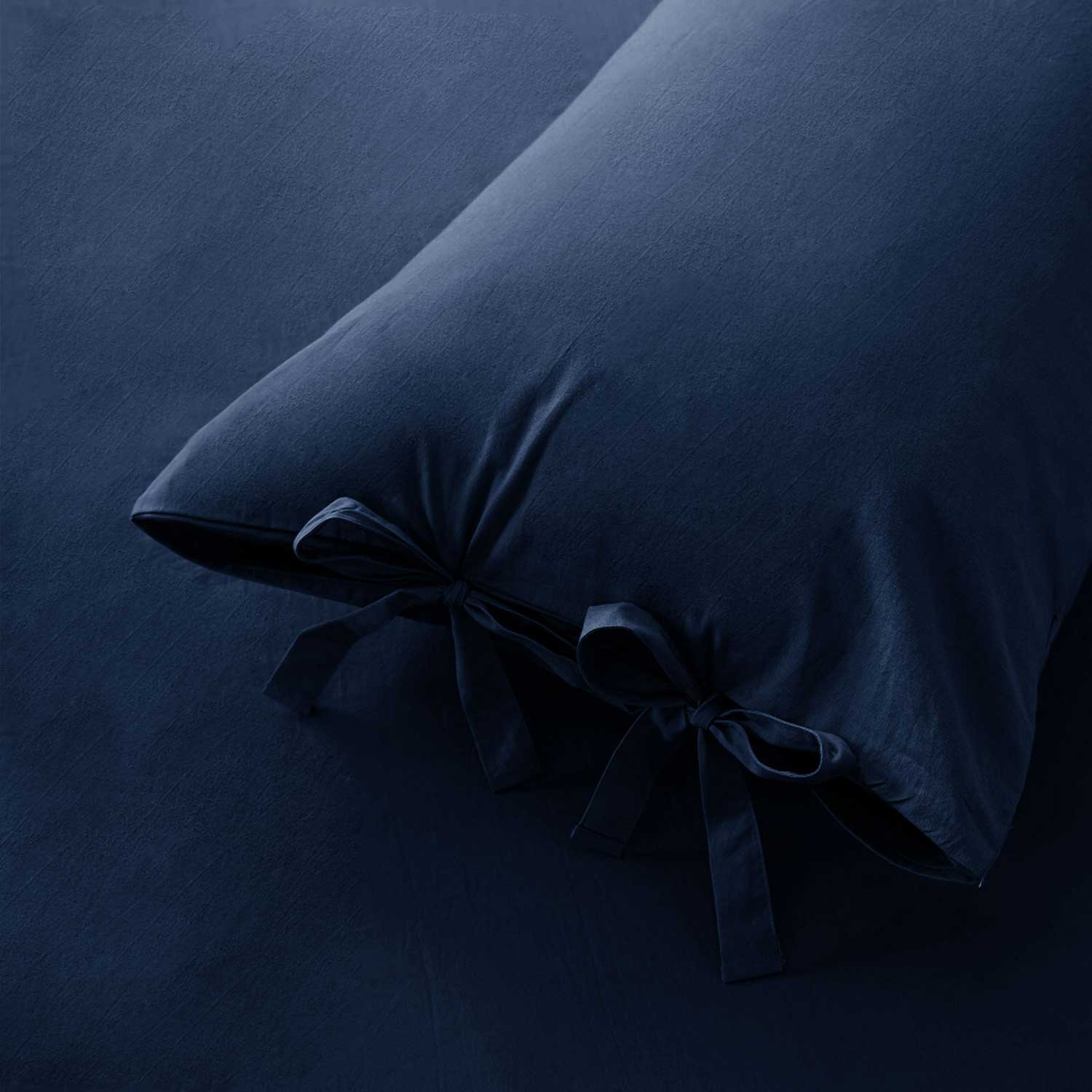 Knotted Duvet Cover Set