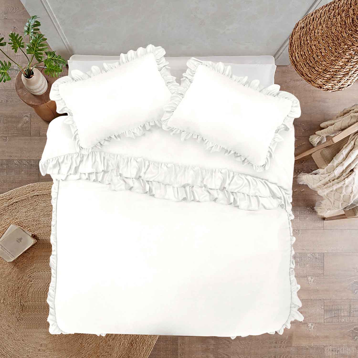 Ruffled Borders Duvet Cover Set